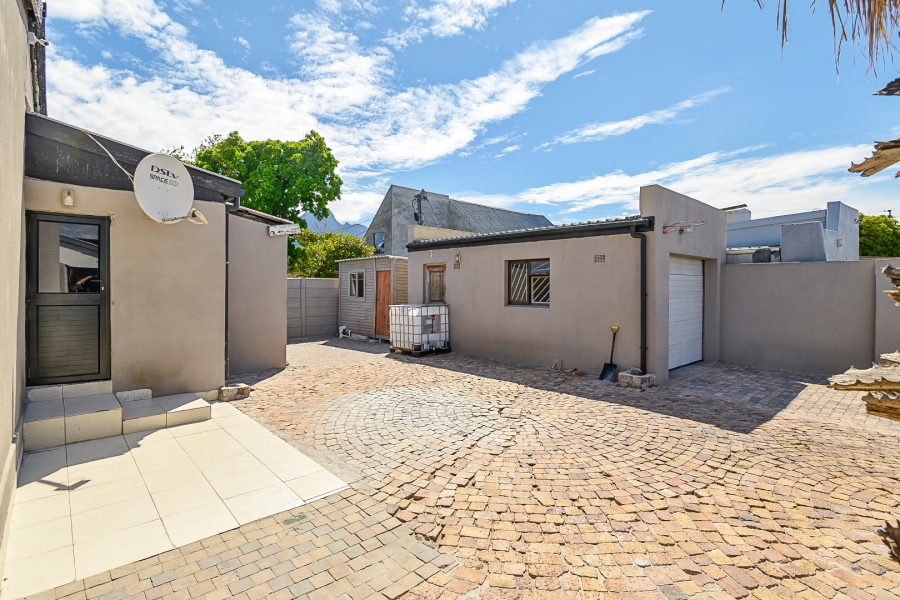 3 Bedroom Property for Sale in Rondebosch East Western Cape